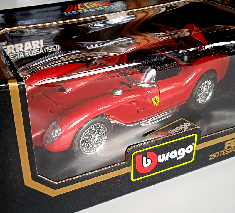 Bburago Ferrari Testa Rossa 1957 1:18